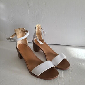 Zara Trafaluc white sandals sz.38